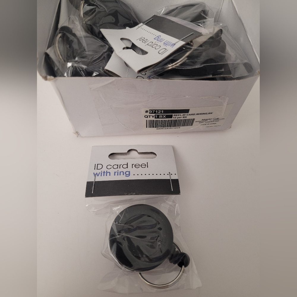 12 Advantus 97121 Clip-on Ring 30" Retractable Cord ID Reel 12 Count Box